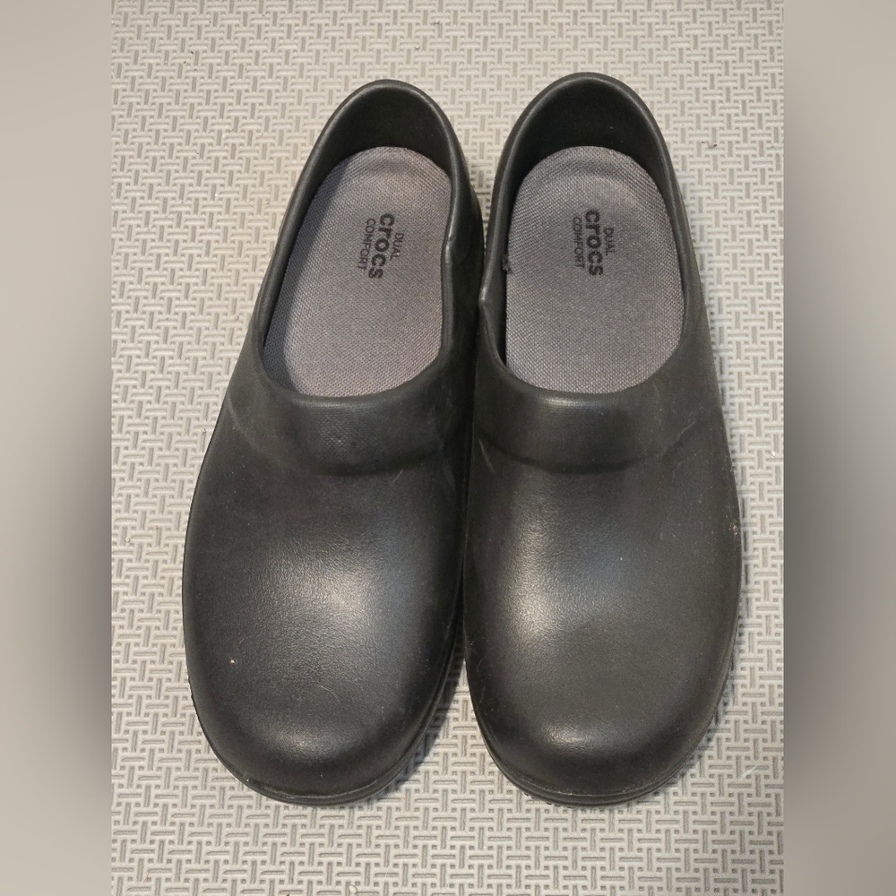 Womens crocs dual clog 9w